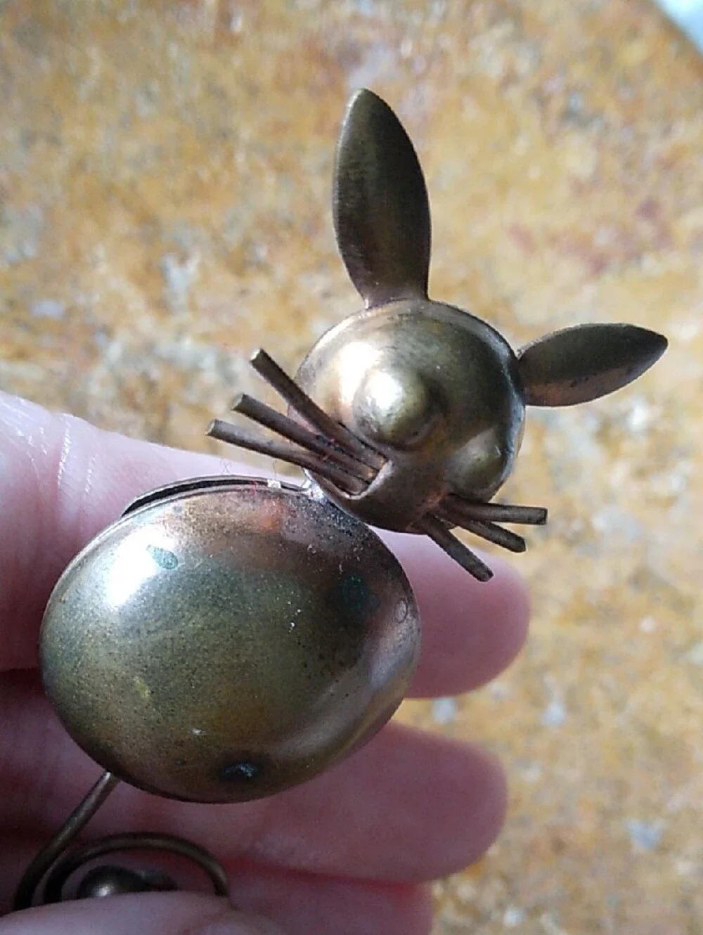 Vintage MCM Minimalist Brass Metal Cat Brooch
